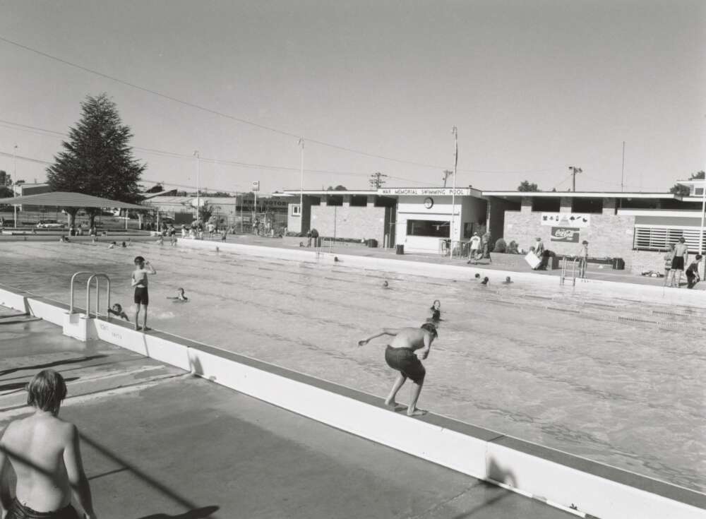 Horsham Memorial Pool